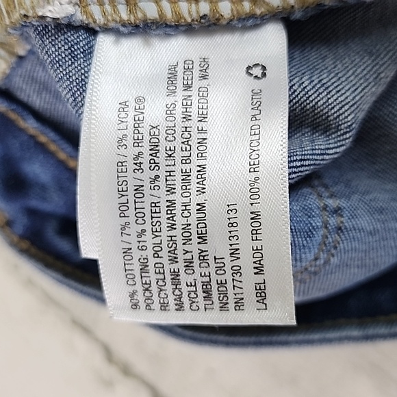 Universal Thread curvy skinny dark wash denim blue jeans Size 6 28R - Picture 7 of 7